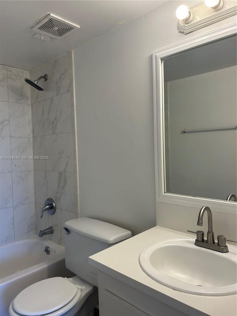 Please Call For Address, Unit A410, Miami, FL 33193 Photo