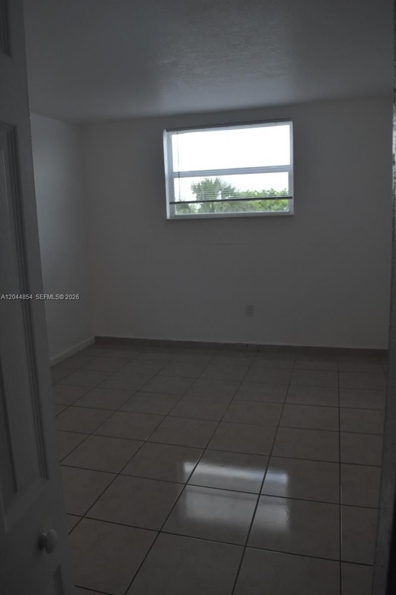 666 W 81st St , Unit 311, Hialeah, FL 33014 Photo