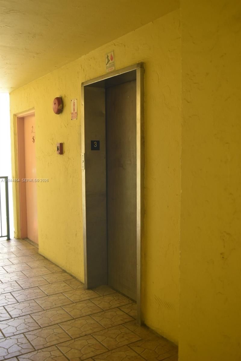 666 W 81st St , Unit 311, Hialeah, FL 33014 Photo