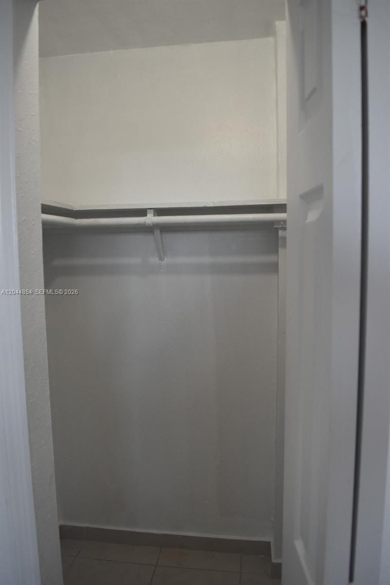 666 W 81st St , Unit 311, Hialeah, FL 33014 Photo