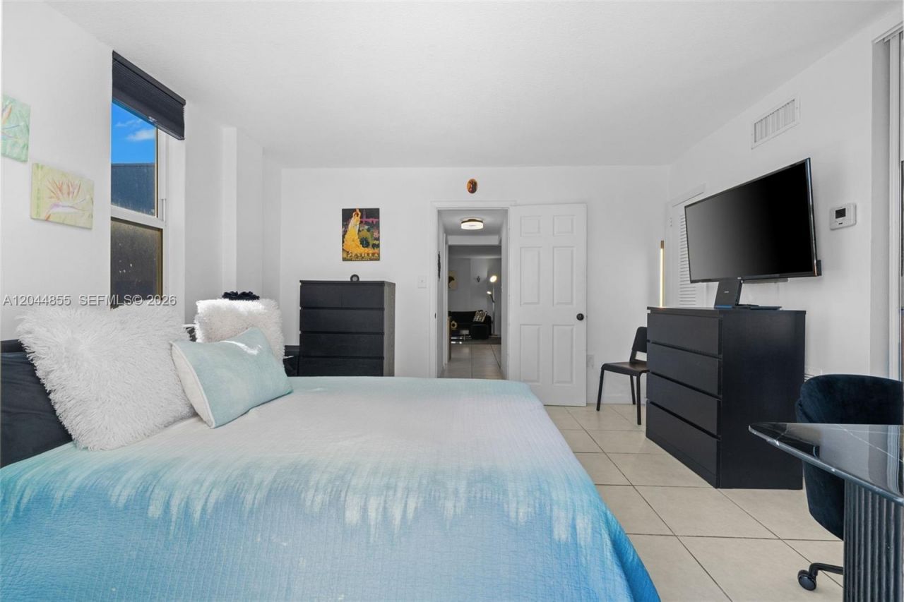 801 S Ocean Dr , Unit 207, Hollywood, FL 33019 Photo