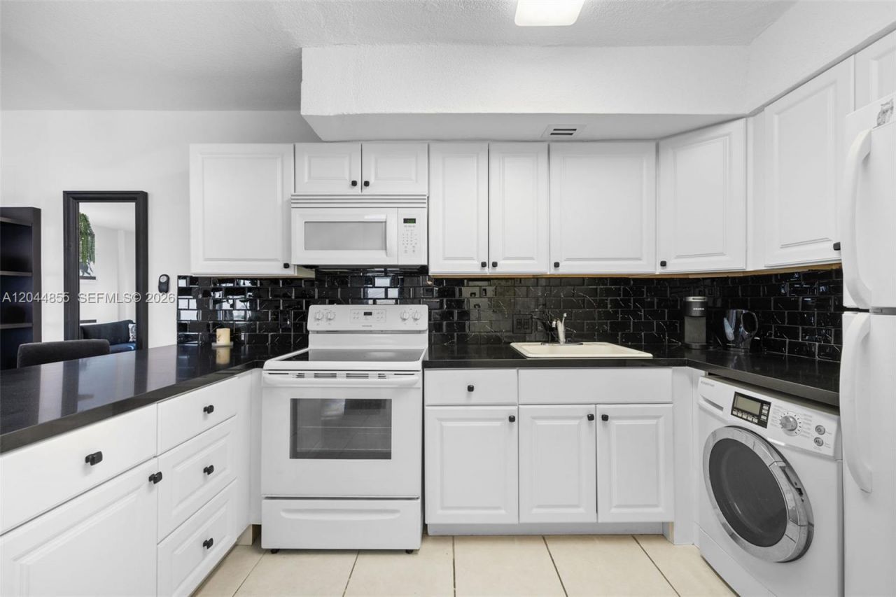 801 S Ocean Dr , Unit 207, Hollywood, FL 33019 Photo