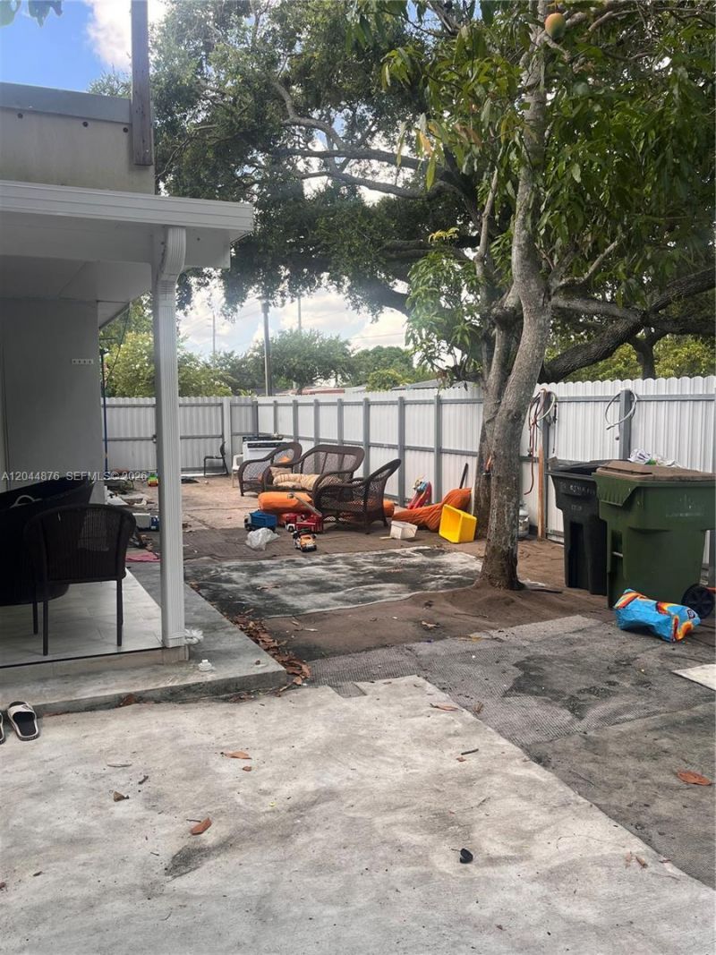 1195 NW 130th St , North Miami, FL 33168 Photo