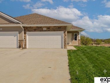 8105 S 177th Street, Omaha, NE 68136