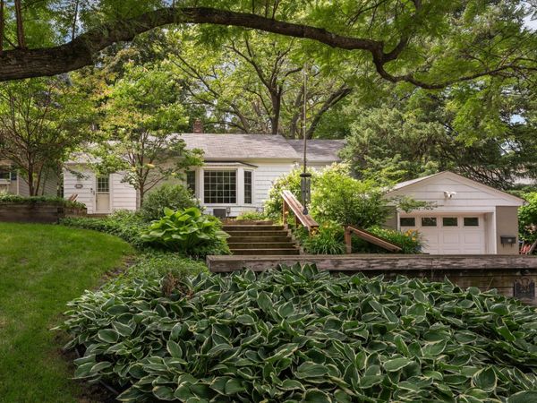 624 Pleasant Street, Excelsior, MN 55331