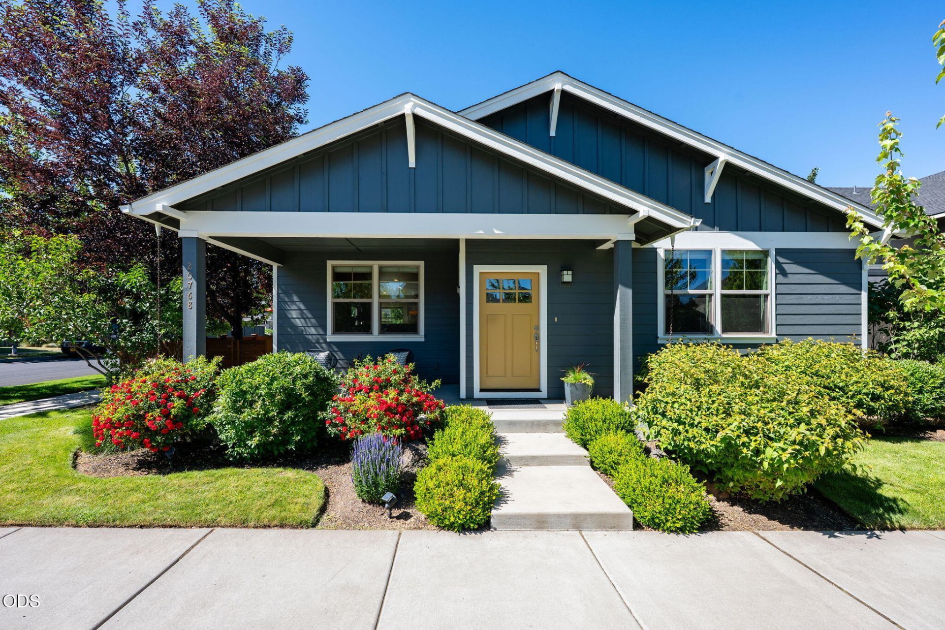 20768 SE Helen Lane, Bend, OR 97702 Main Photo