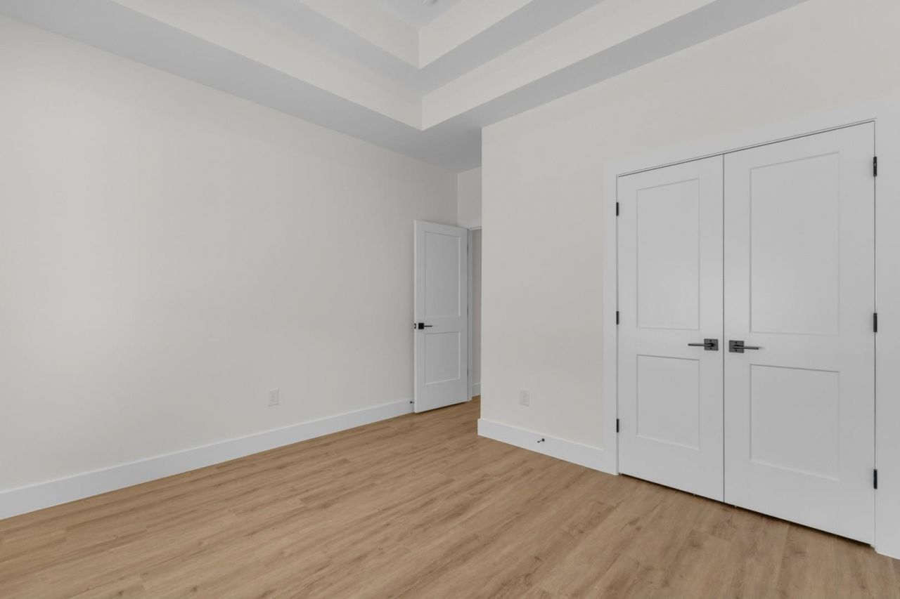 885 Cardinal Pl. Photo 38