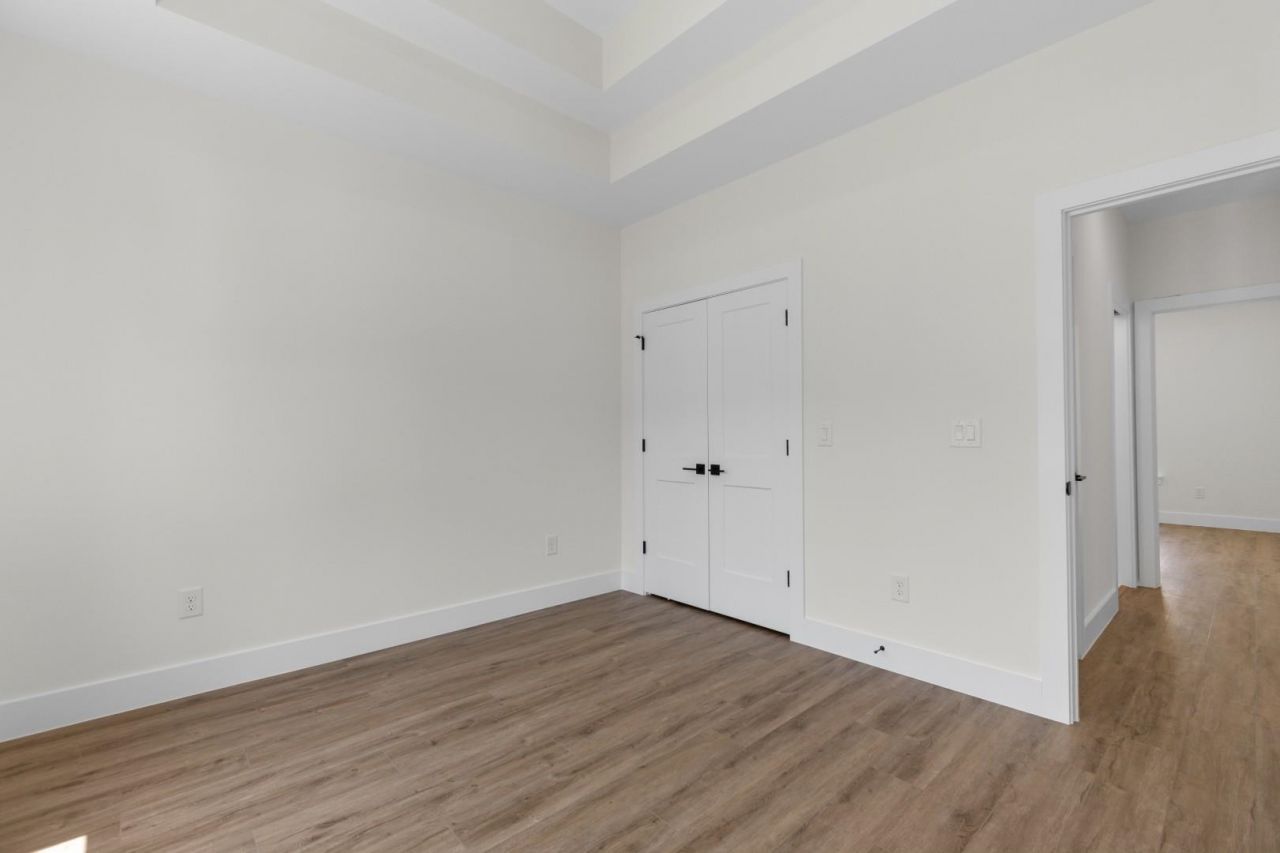 885 Cardinal Pl. Photo 45