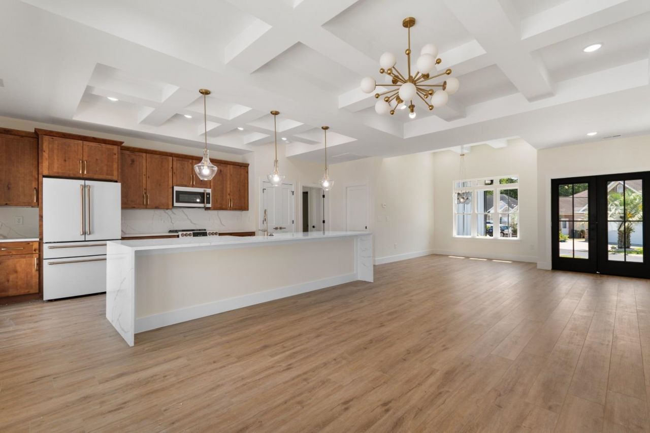 885 Cardinal Pl. Photo 7