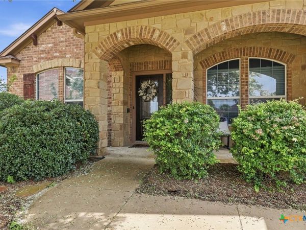 106 Sky Court, Victoria, TX 77904