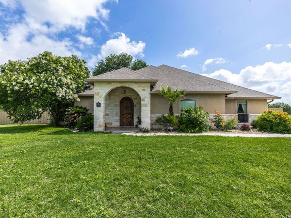 110 SANDPIPER LN, McQueeney, TX 78123