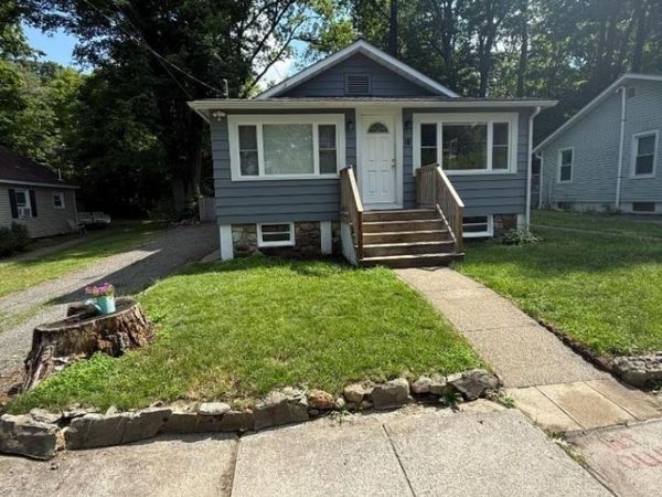 18 Abbott, Jefferson, NJ 07849
