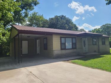 2000 Young Road SE, Cleveland, TN 37323