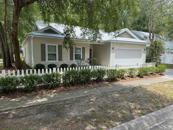 9249 Greenways Ln, Fanning Springs, FL 32693