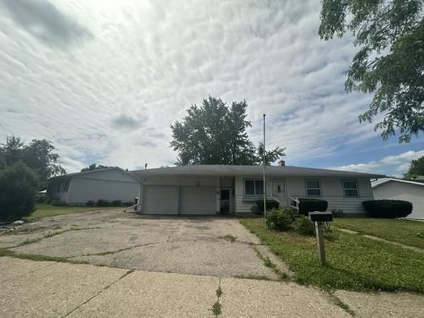 4502 Elgar Lane, Madison, WI 53704