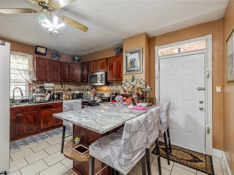 3201 W 54th Street, Cleveland, OH 44102 Photo 16