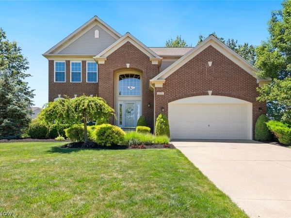 3976 Truxton Place , Avon, OH 44011