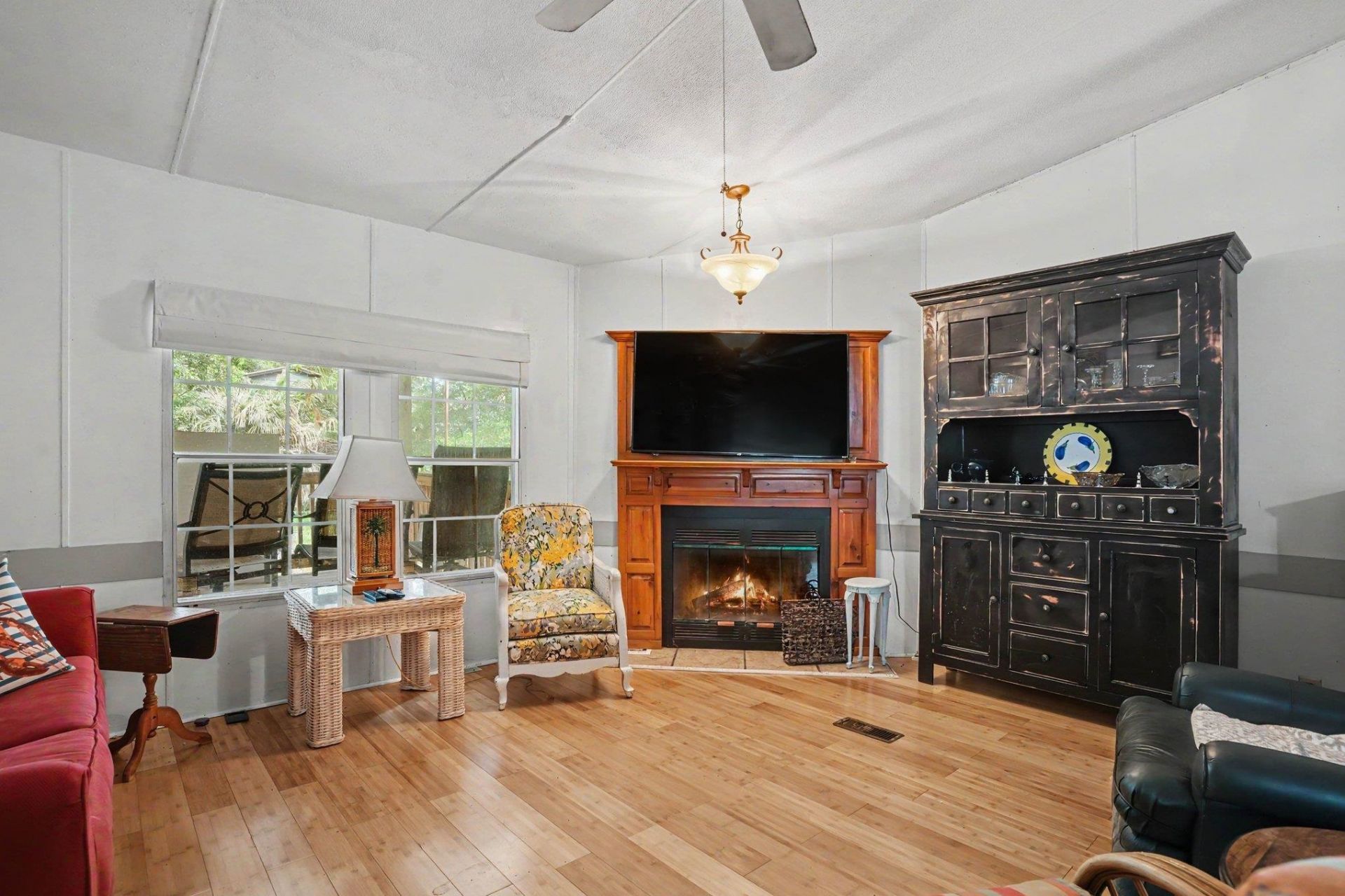 506 Vista Dr. Photo 10