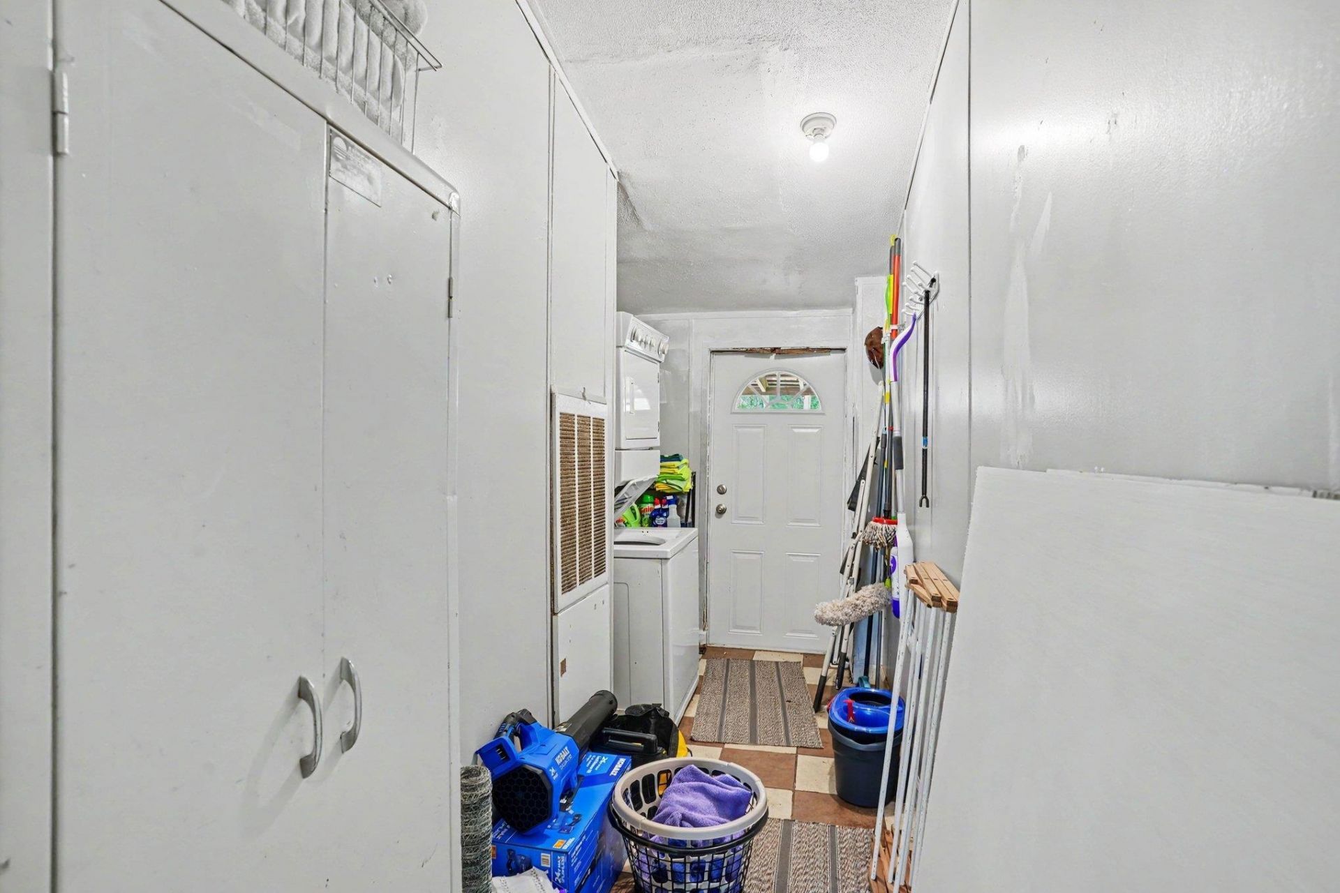 506 Vista Dr. Photo 17