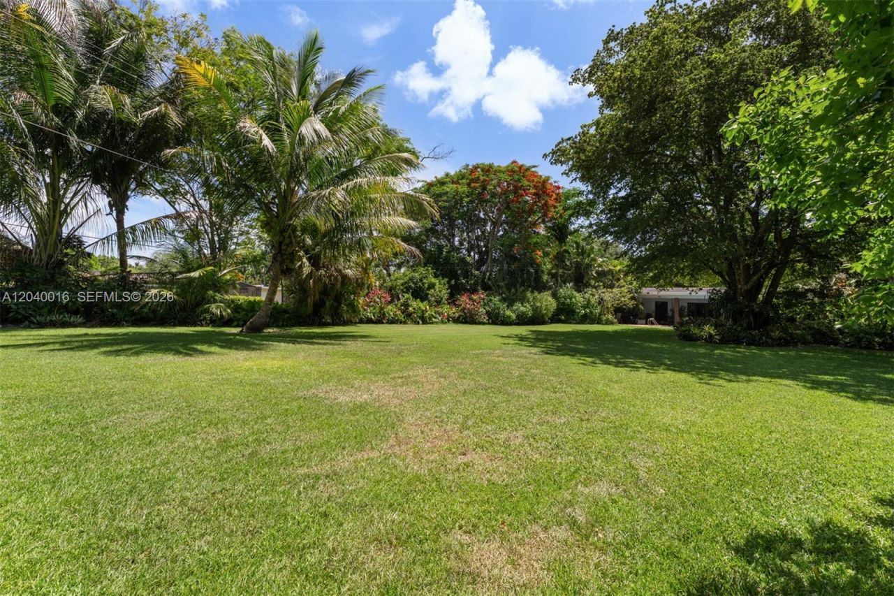 11100 SW 67th Ave, Pinecrest, FL 33156 Photo