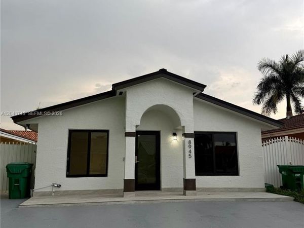 8945 NW 114th St , Unit 1, Hialeah Gardens, FL 33018