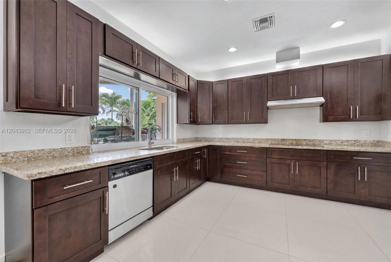 962 SW 93rd Ter , Plantation, FL 33324 Photo