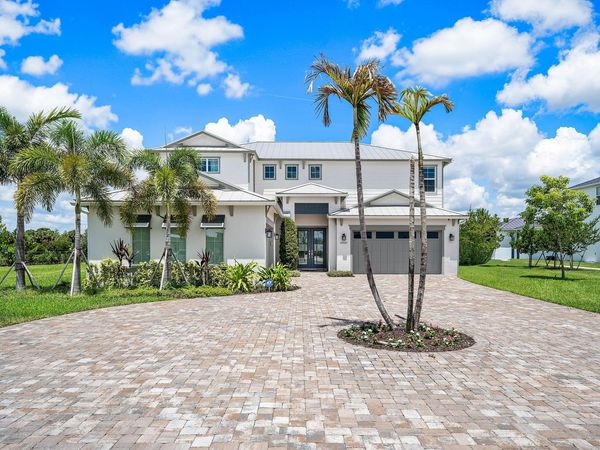 20020 SE Bridgewater Drive, Jupiter, FL 33458