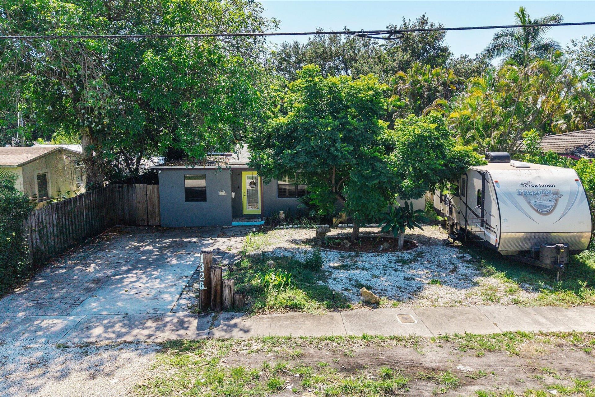 1326 SW 23rd Avenue, Fort Lauderdale, FL 33312 Photo