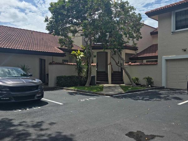 8953 W Sunrise Boulevard, Unit 8953, Plantation, FL 33322