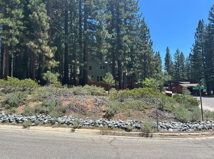 2260 Wagon Train Trail, South Lake Tahoe, CA 96150 Photo
