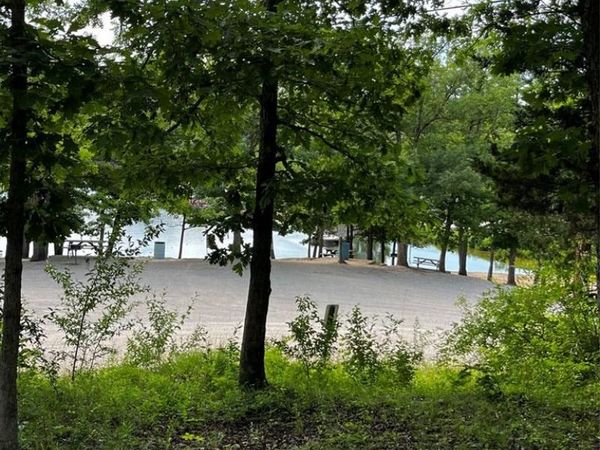 20 Pinnacle Drive, New Florence, MO 63363
