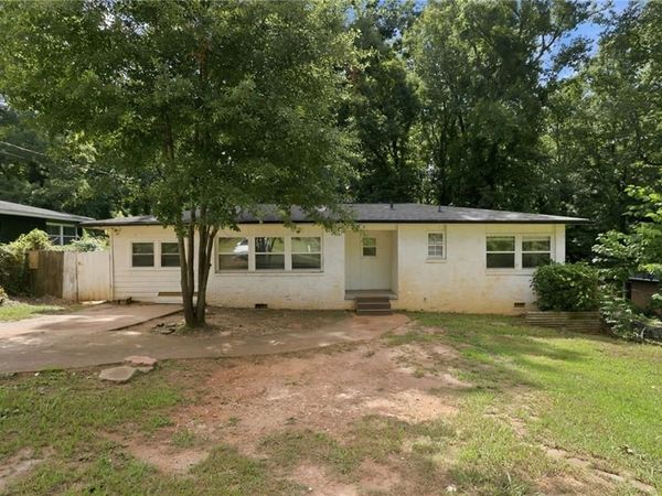 6135 Holiday Boulevard , Forest Park, GA 30297