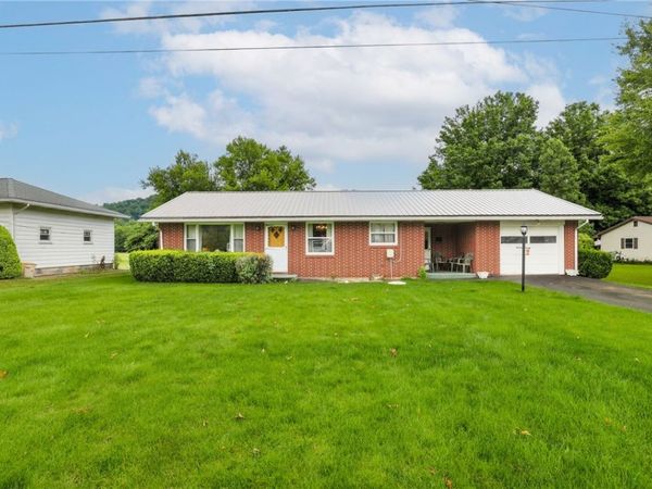 843 William St, Confluence, PA 15424