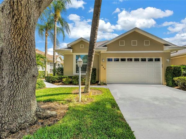 538 CATALINA ISLES CIRCLE , VENICE, FL 34292