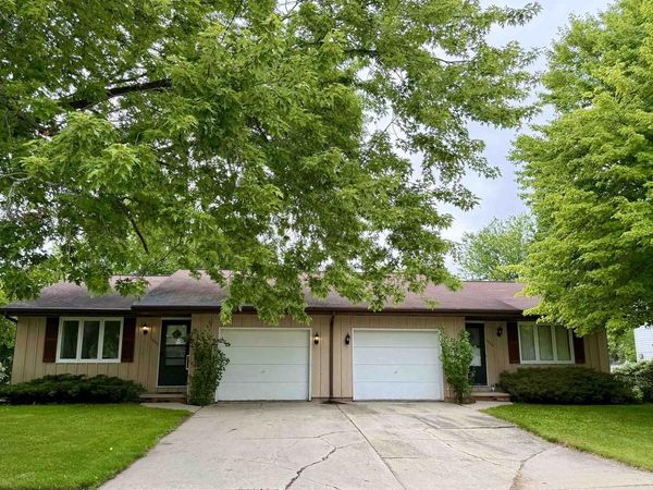 1002 E NORTHWOOD DRIVE, Appleton, WI 54911