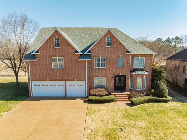 114 Courtside Ln , Tullahoma, TN 37388