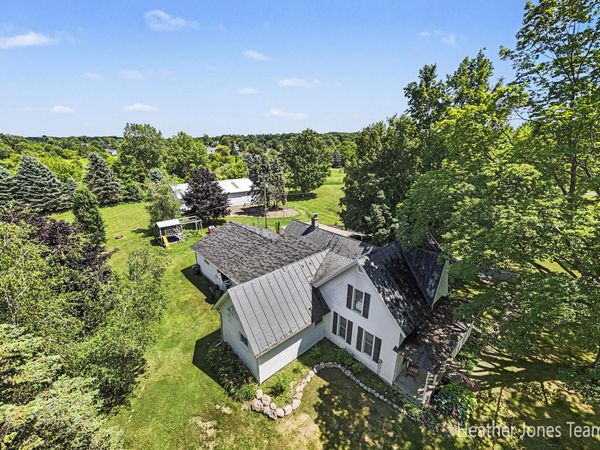 8960 Myers Lake Avenue NE, Rockford, MI 49341