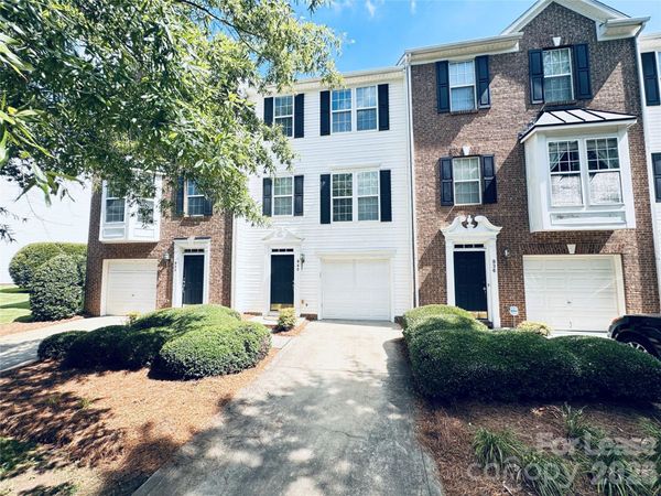 940 Tiger Lane , Charlotte, NC 28262