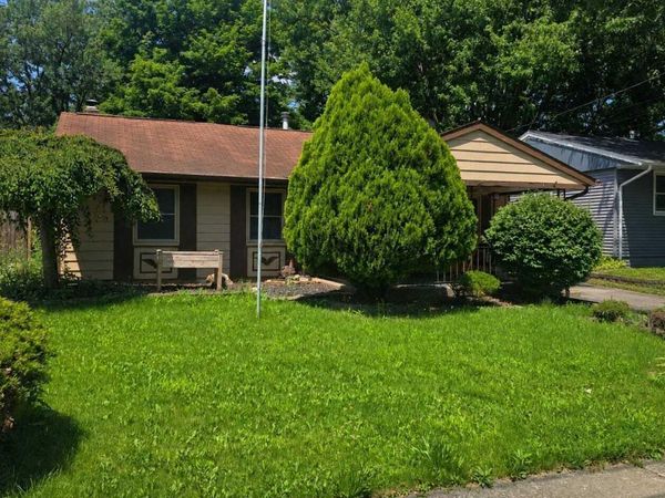 627 West Lawn Drive , Marion, OH 43302