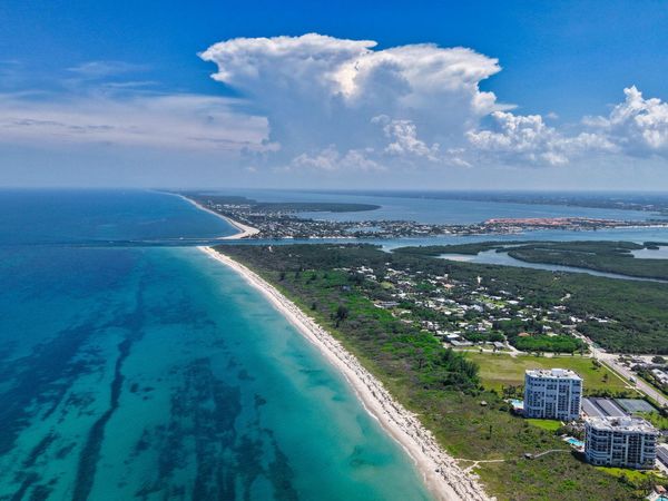 2700 N Hwy A1a, Unit 207, Hutchinson Island, FL 34949
