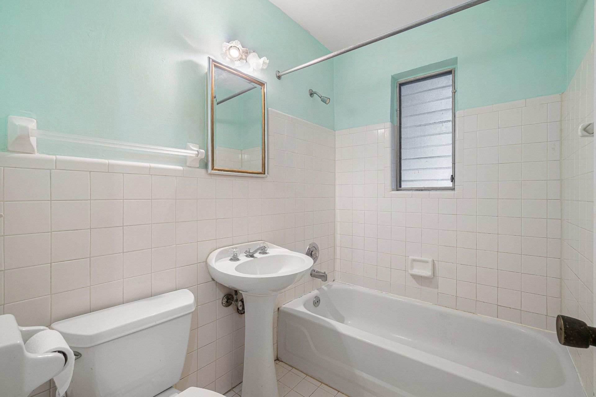 3195 Emerson Avenue, Palm Springs, FL 33461 Photo