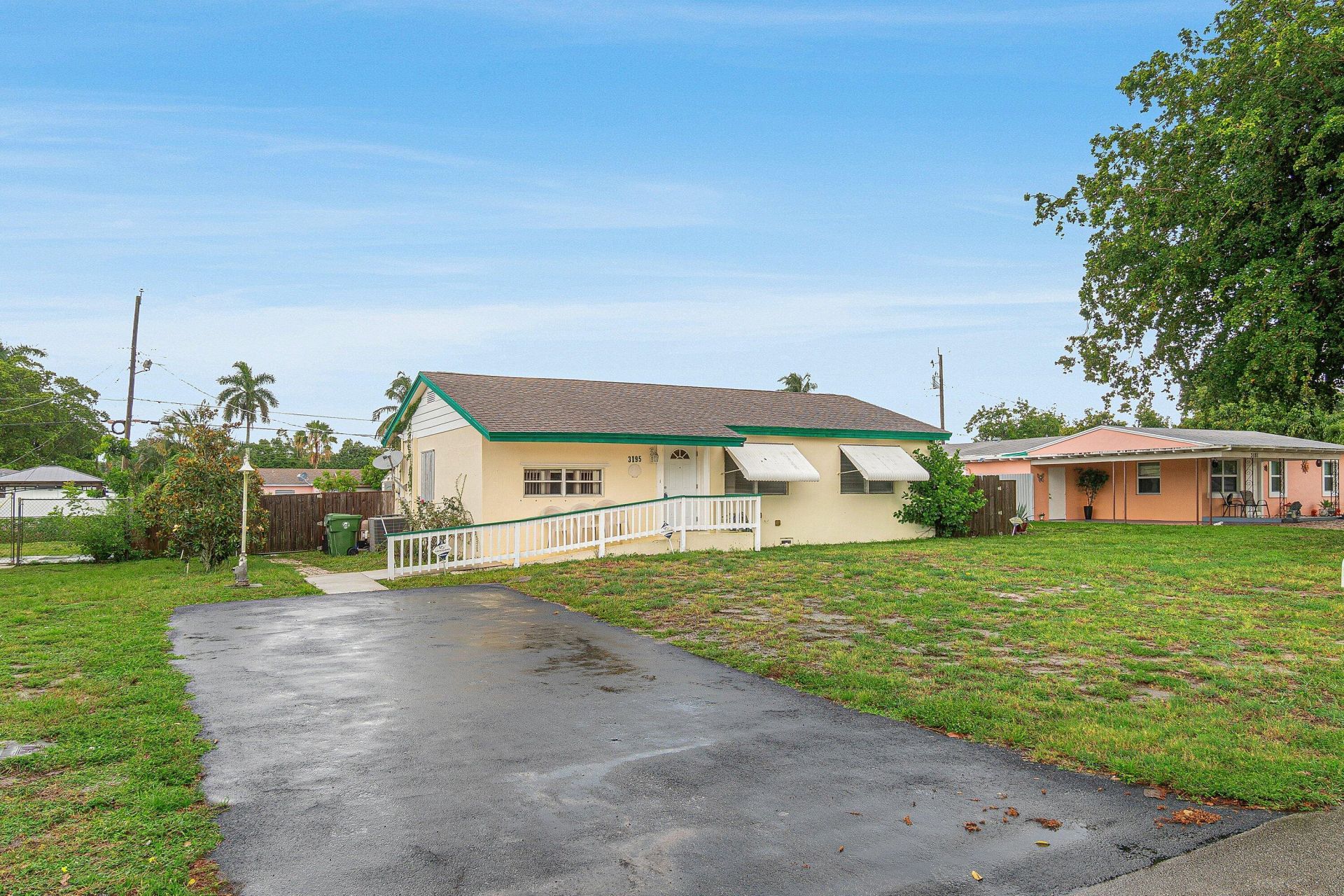 3195 Emerson Avenue, Palm Springs, FL 33461 Photo