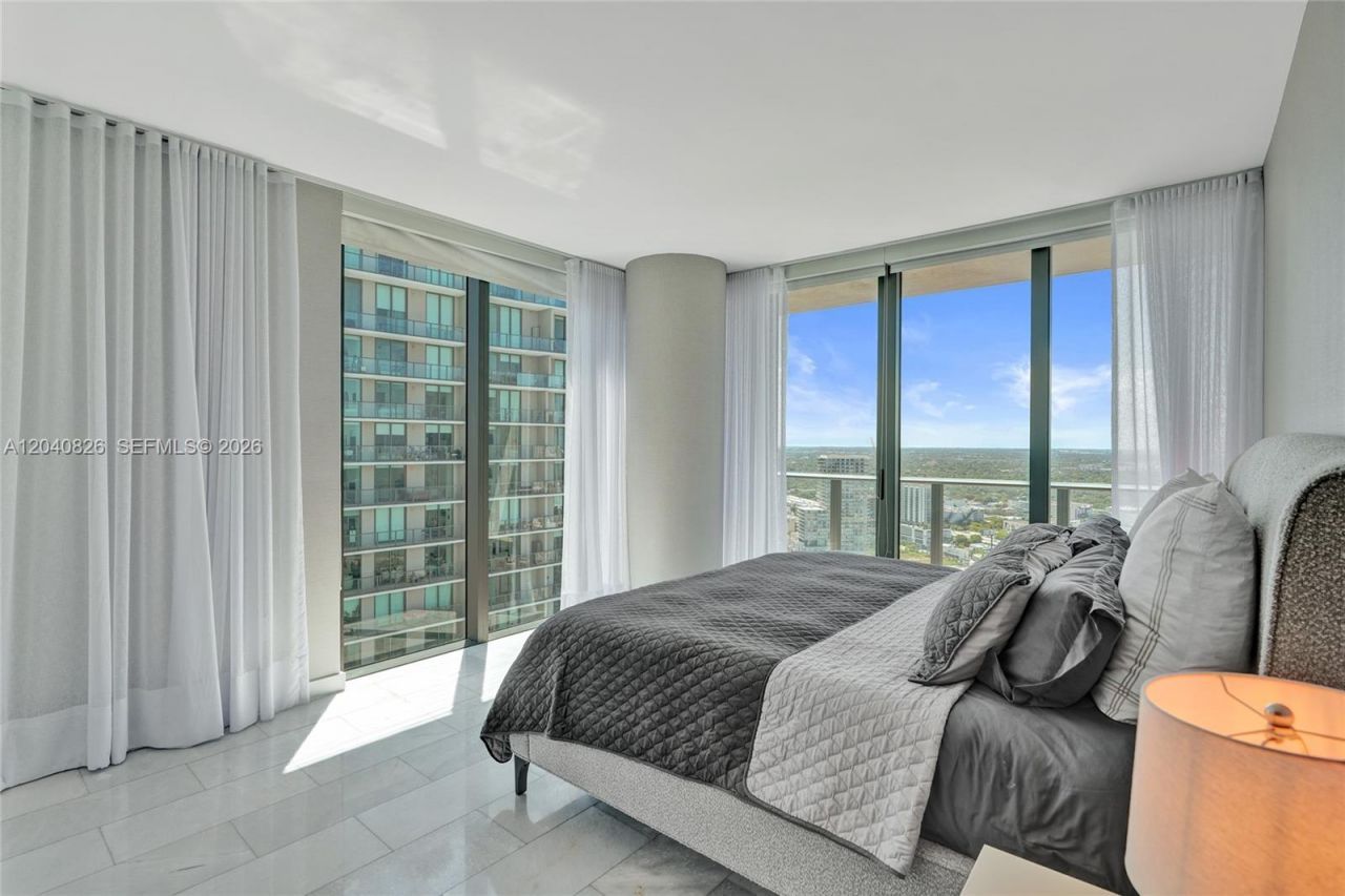 650 NE 32nd St, Unit 3901, Miami, FL 33137 Photo