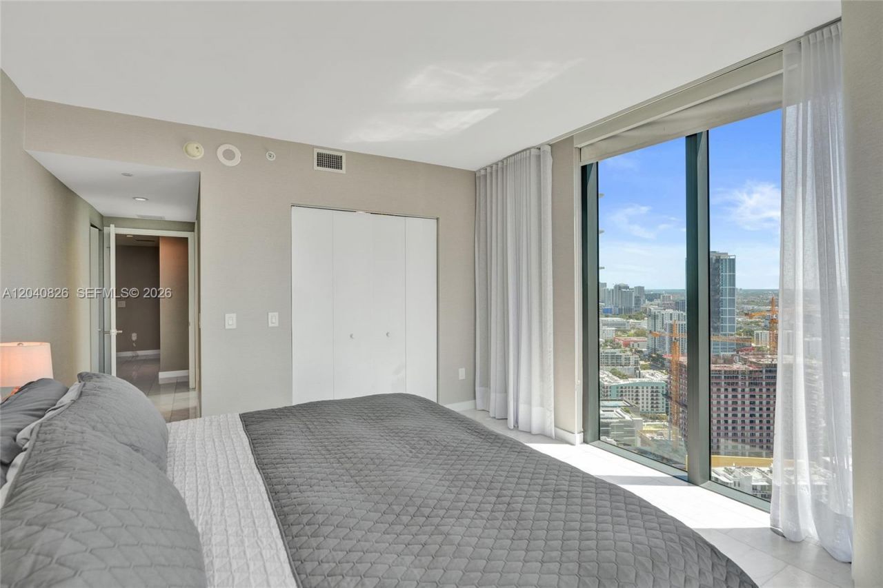 650 NE 32nd St, Unit 3901, Miami, FL 33137 Photo