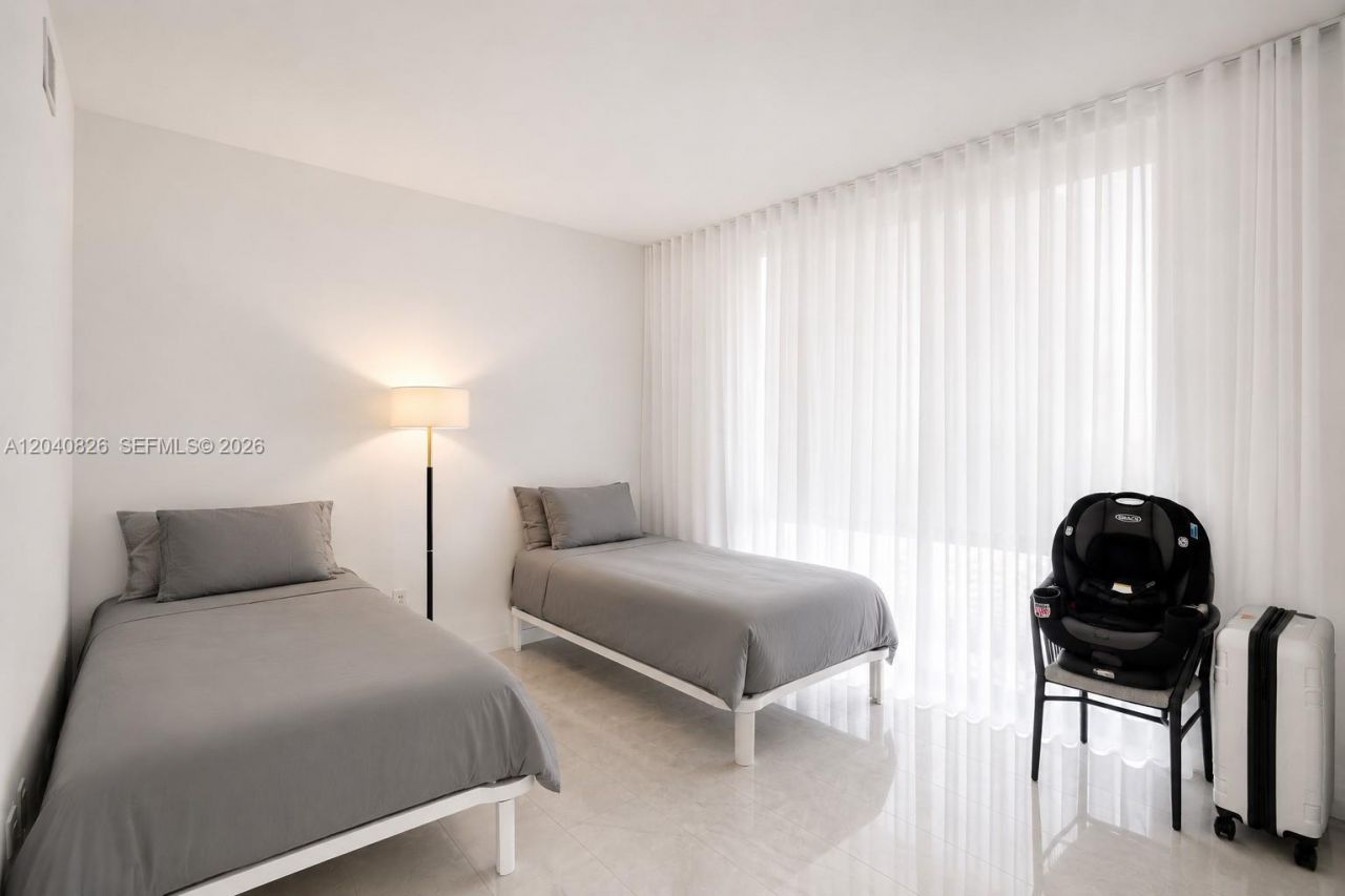 650 NE 32nd St, Unit 3901, Miami, FL 33137 Photo