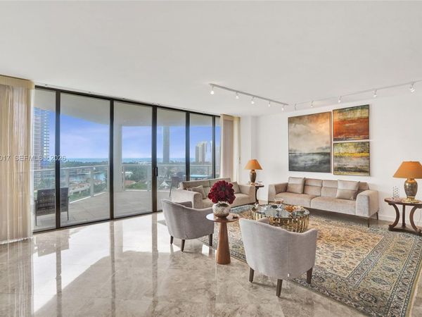 19500 Turnberry Way , Unit 10A, Aventura, FL 33180