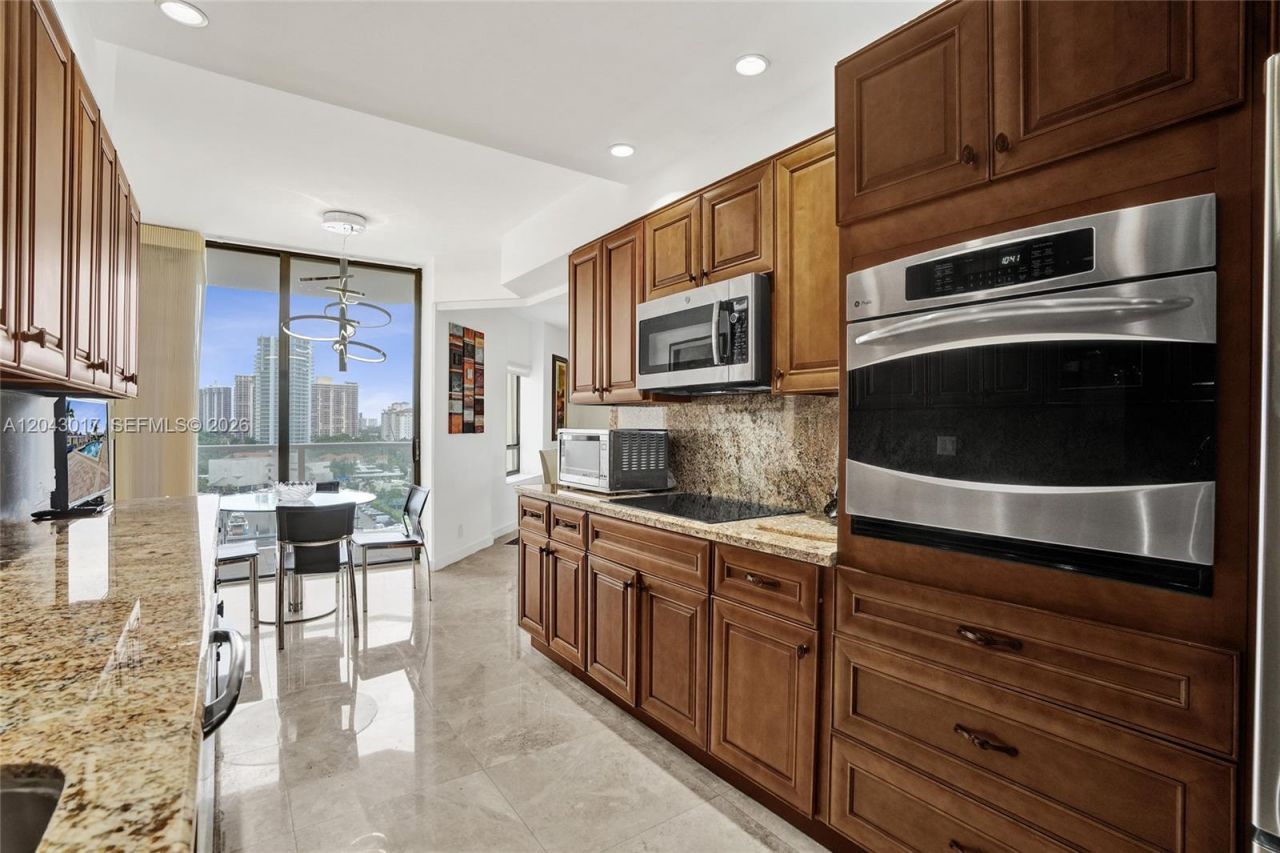 19500 Turnberry Way , Unit 10A, Aventura, FL 33180 Photo