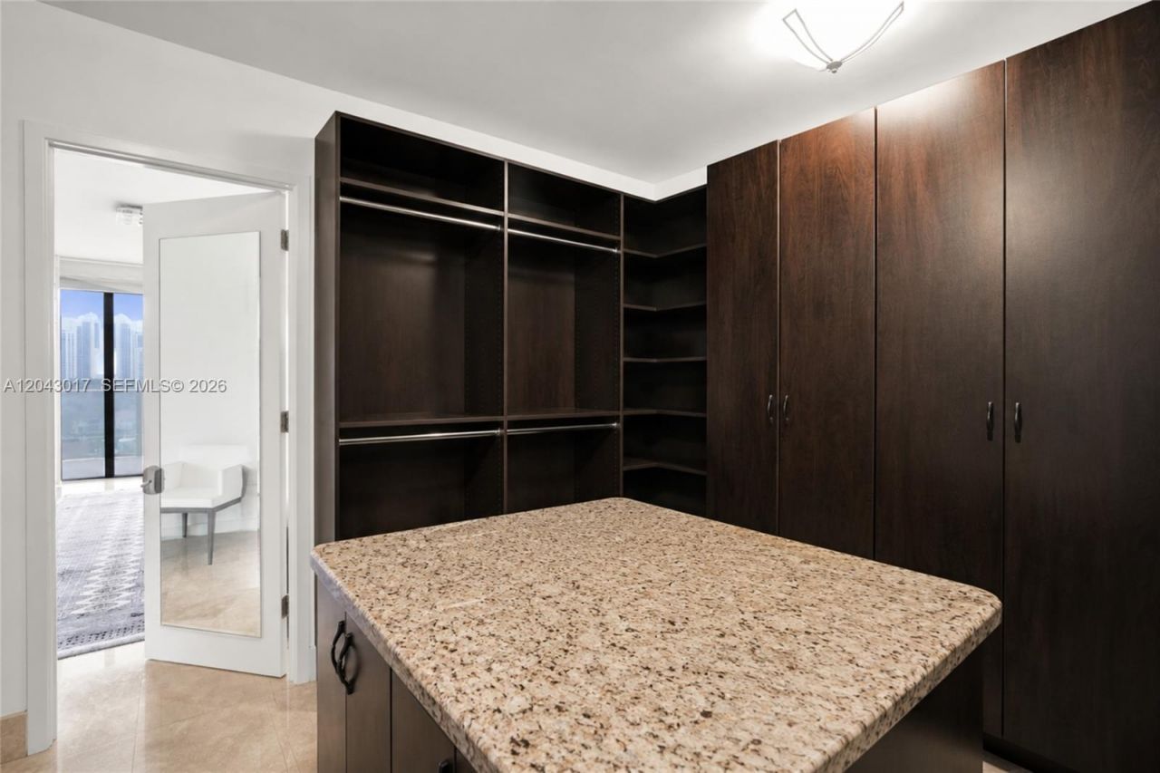 19500 Turnberry Way , Unit 10A, Aventura, FL 33180 Photo