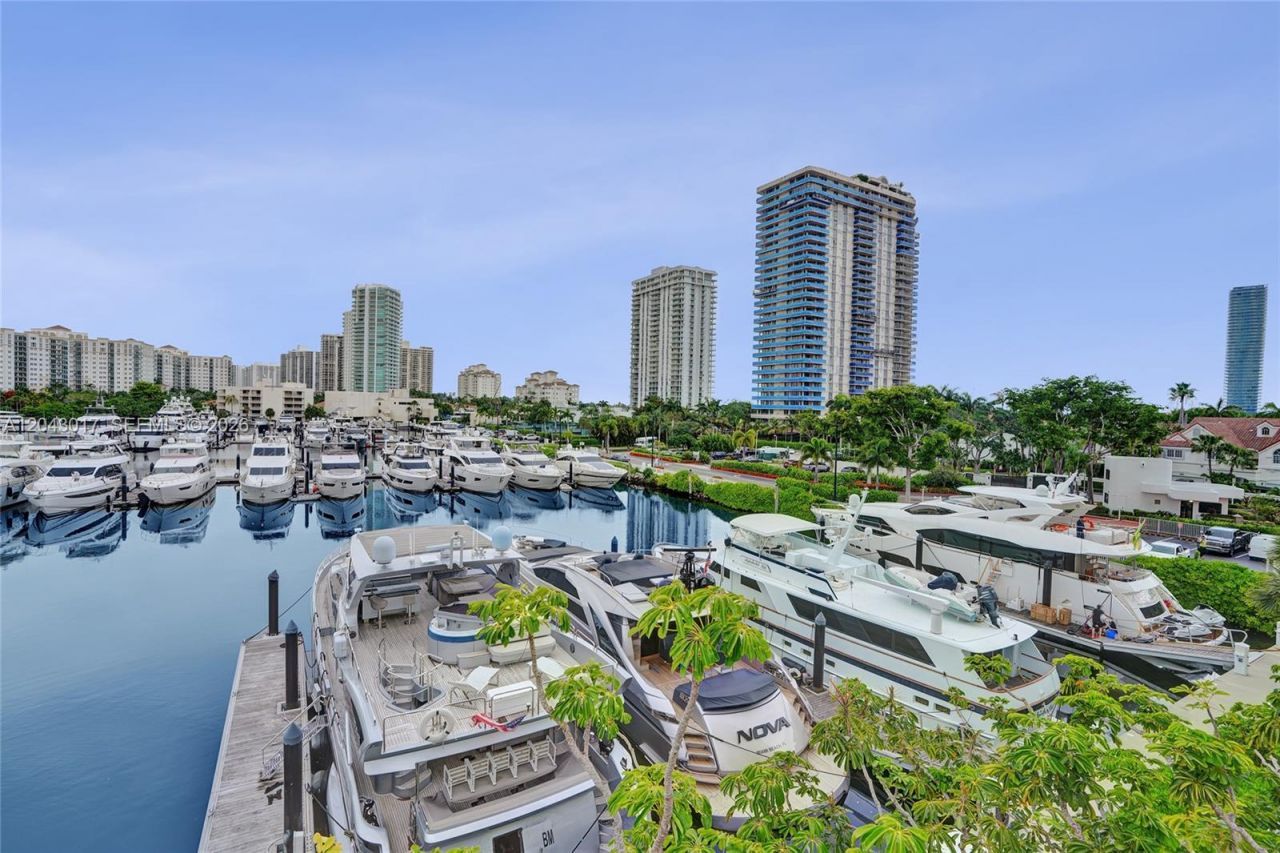 19500 Turnberry Way , Unit 10A, Aventura, FL 33180 Photo