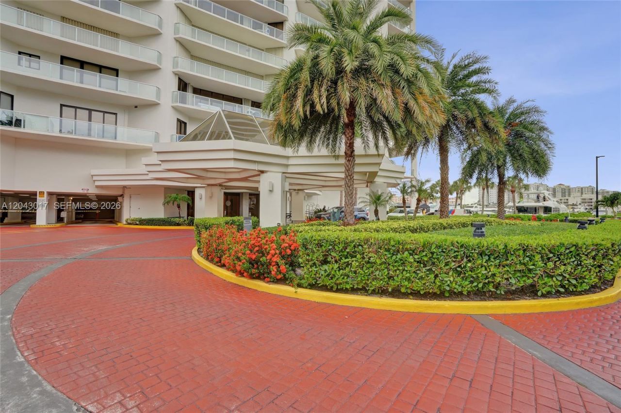 19500 Turnberry Way , Unit 10A, Aventura, FL 33180 Photo